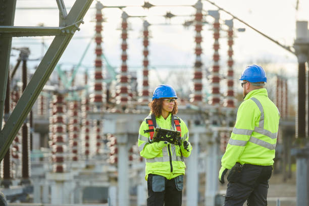 Best Affordable Emergency Electrician  in Claremont, CA